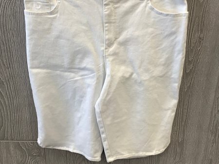 White Shorts Gloria Vanderbilt, Size 12 Sale