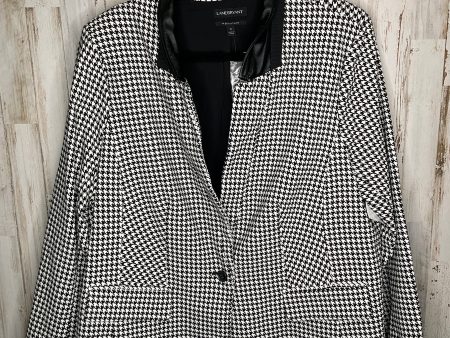 Black & White Blazer Lane Bryant, Size 2x For Sale