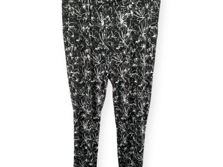 Black & White Pants Lounge New Directions, Size M Supply