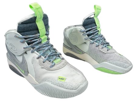 Green & Grey Shoes Athletic Nike, Size 5.5 on Sale