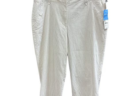 Beige Capris Relativity, Size 18 For Discount