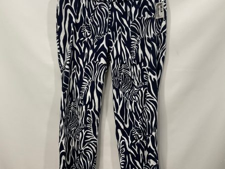 Navy Capris Lilly Pulitzer, Size 6 on Sale